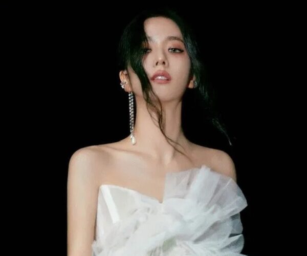 Resmi, Jisoo BLACKPINK Rilis Debut Solo